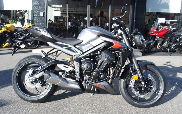 ストリートトリプルＲＳ　NEWモデル