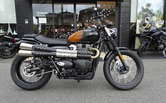  スクランブラー900ステルスエディション 